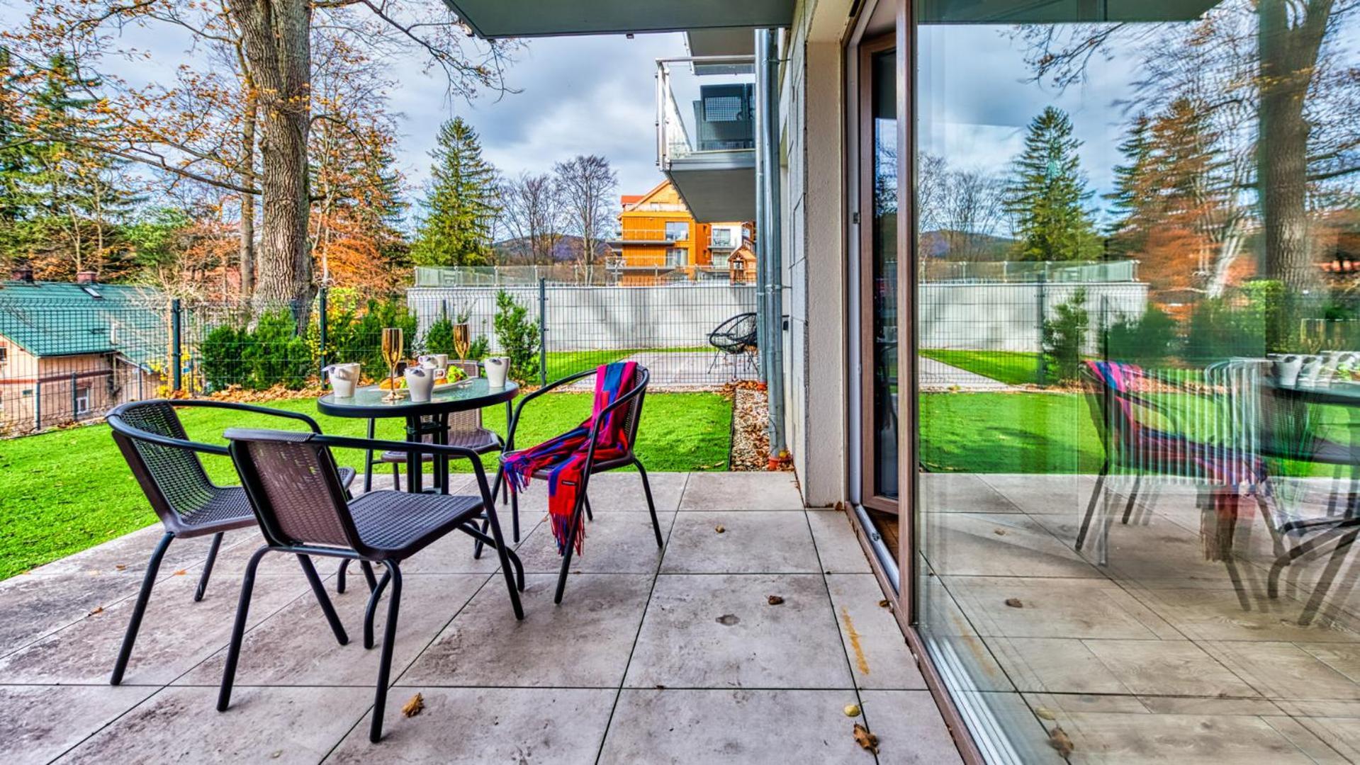 Apartamenty Z Basenem I Saunami Stone Hill Resort Vip Centrum By Royal Aparts Шклярска Поремба Екстериор снимка