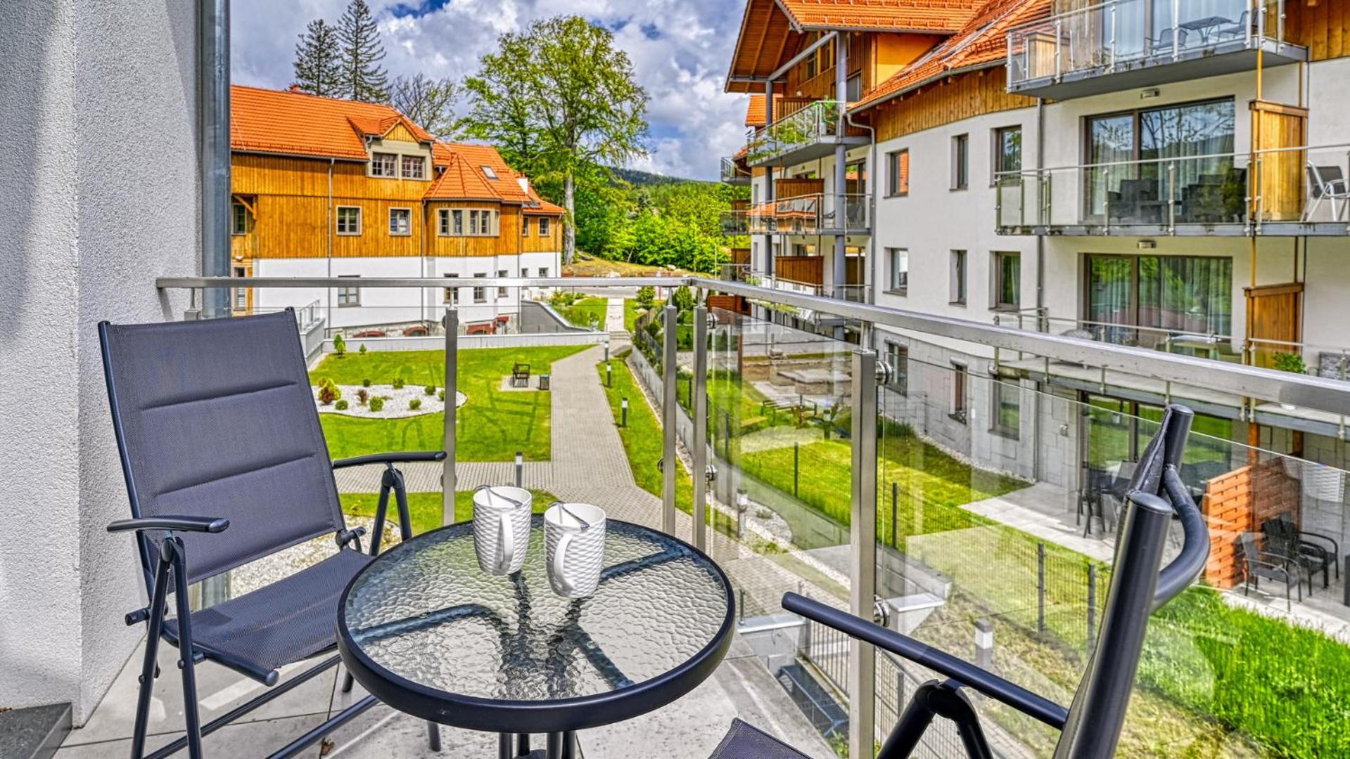 Apartamenty Z Basenem I Saunami Stone Hill Resort Vip Centrum By Royal Aparts Шклярска Поремба Екстериор снимка